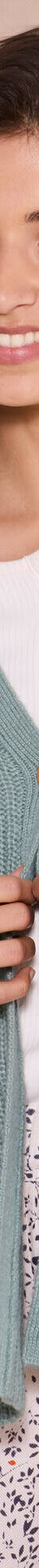 Poncho couvre-épaules en maille (kaki) Poncho couvre-épaules en maille (kaki)